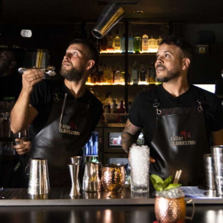 taller cocteleria bartender jimmy barrios en Huesca