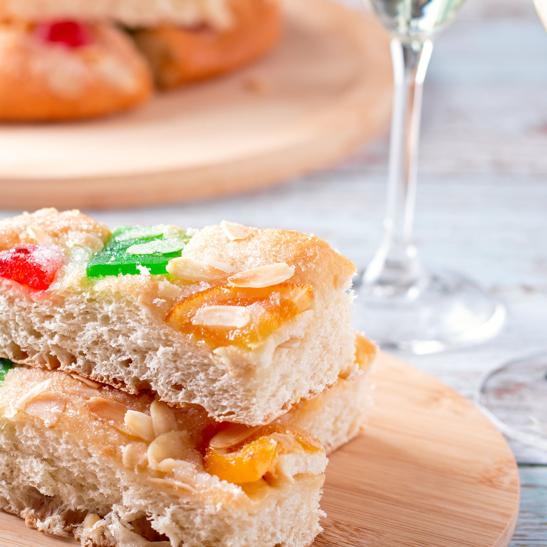 Celebra La Noche de San Juan: Coca y Cava